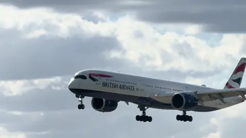 What is the best looking A350? Comment below  #britishairways #a350 #lhr #aviation #Heathrow 