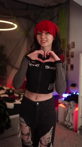 Dance with me 😌 #emo #emogirl #emostyle #alt #altgirl 