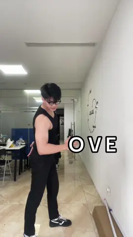 Chữ L không được to mấy #krisssne 