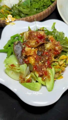 #នំបញ្ចុកទឹកប្រហុក