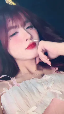 ❤️ dính trên má 🤭