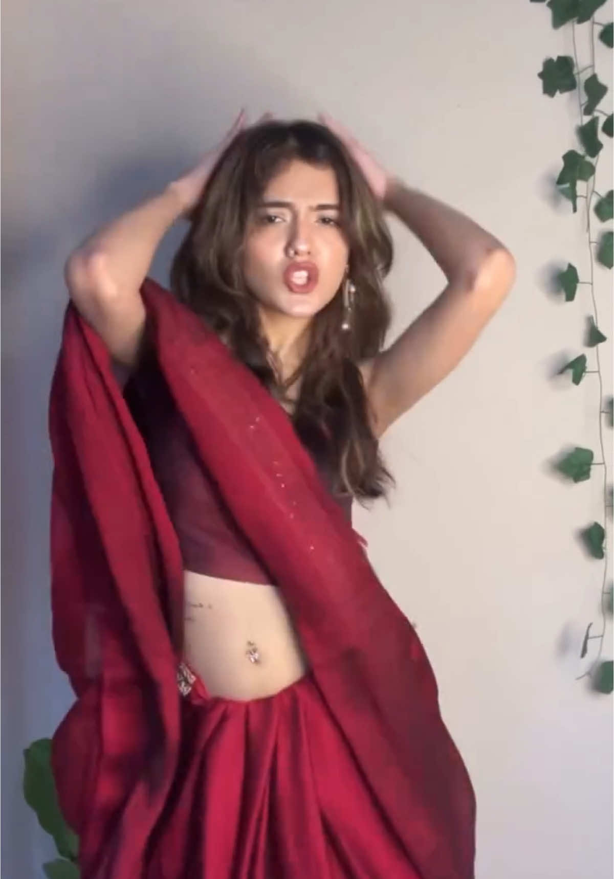 had to do this once again in saree<3 #sirra #gururandhawa #dancereels #dance #fyp #explorepage #reels #trendingreels #foryou