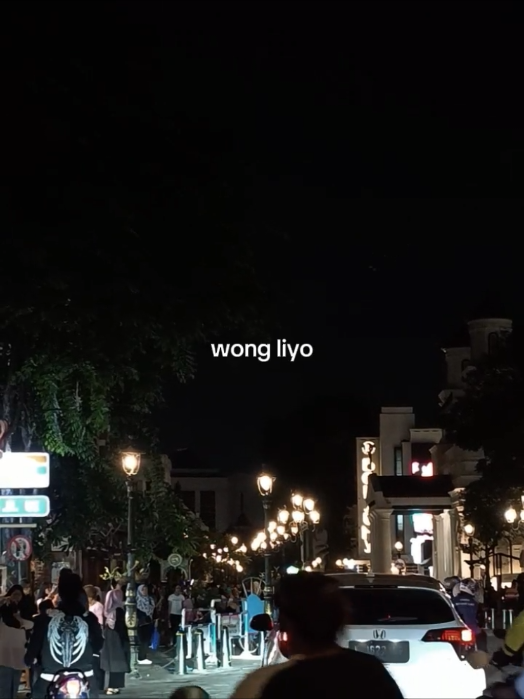 wong liyo ngerti opo ? #CapCut #fyp #liriklagu #beranda #jowopride @imogiriboys 