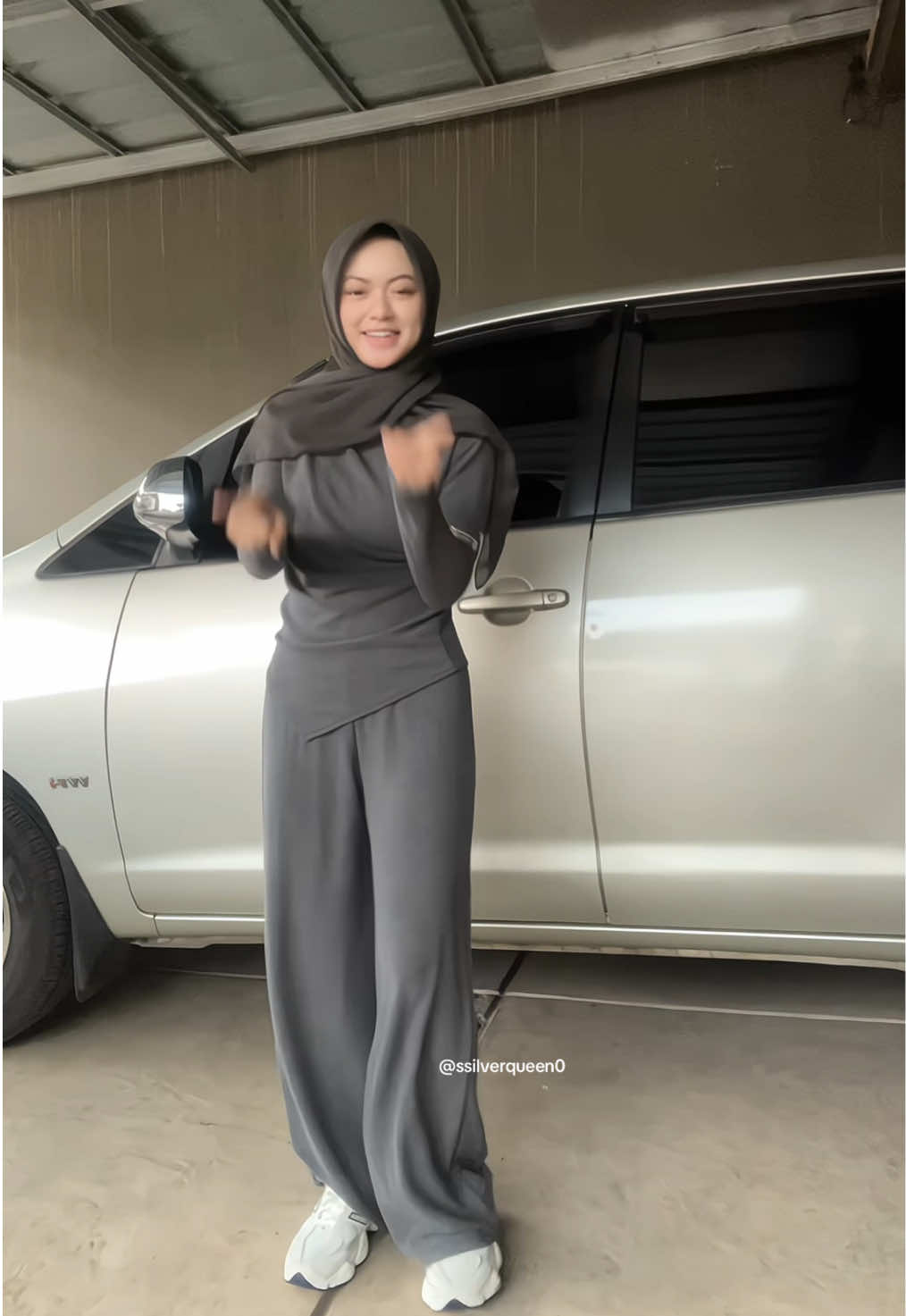 Oneset paling nyaman ! 🥶🫰🏻 #fitcheck #foryoupage #nazzaraofficial 