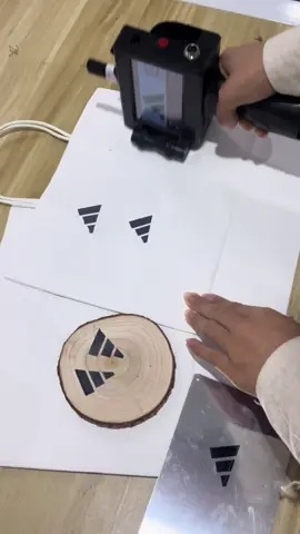 Can print on various surfaces#printers #business #inkjetprinter #DIY #laber 