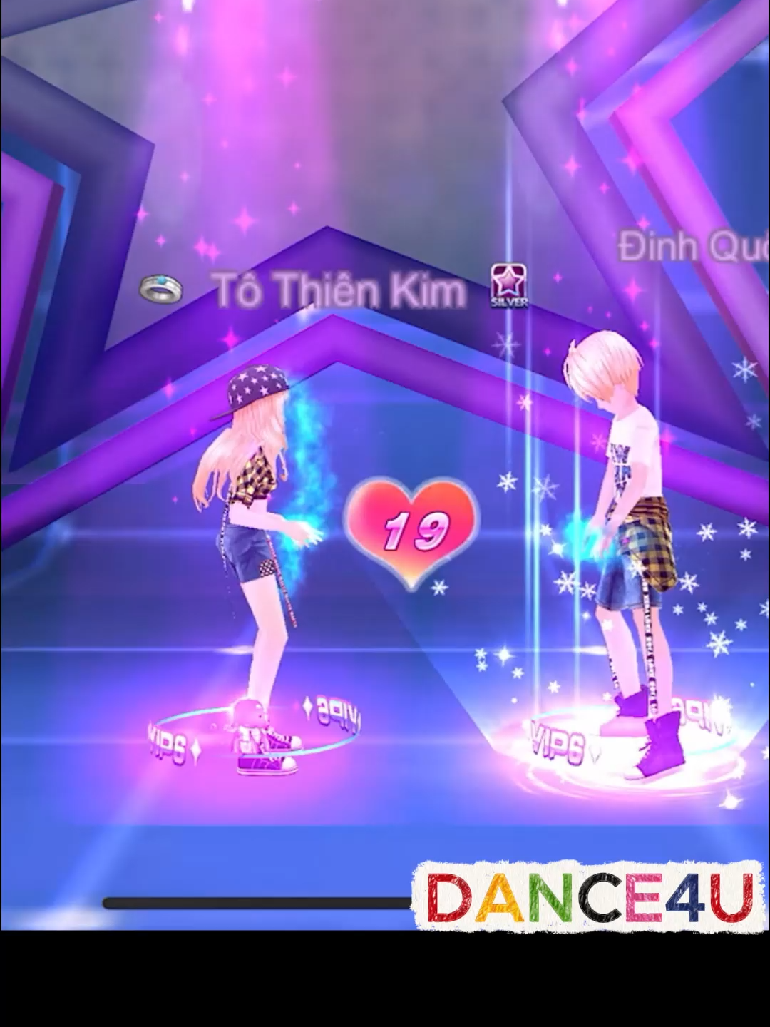 👉 Hands up if you’ve ever felt your heart “dancing with the music”! 🙌❤️ #DanceGame #CoupleDanceChallenge #RhythmGame #DanceMoves #DanceWithMe #PerfectStep #GamingCommunity  #Dance4u  #GameDance4u