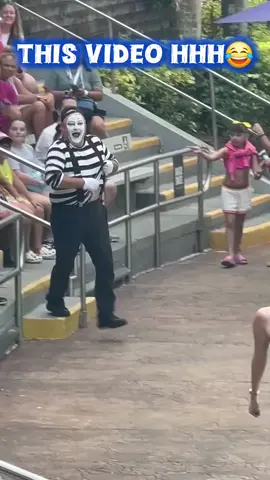 tom The mime 27.5K #tomthemime #seaworld #seaworldmime #mrbeast #mimeseaworld