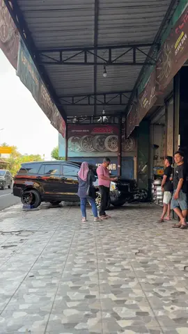 bapak gaul 🙏❤️‍🔥 #toyotainnova #innovareborn #jualbelivelg #hondamobilio #fyp 