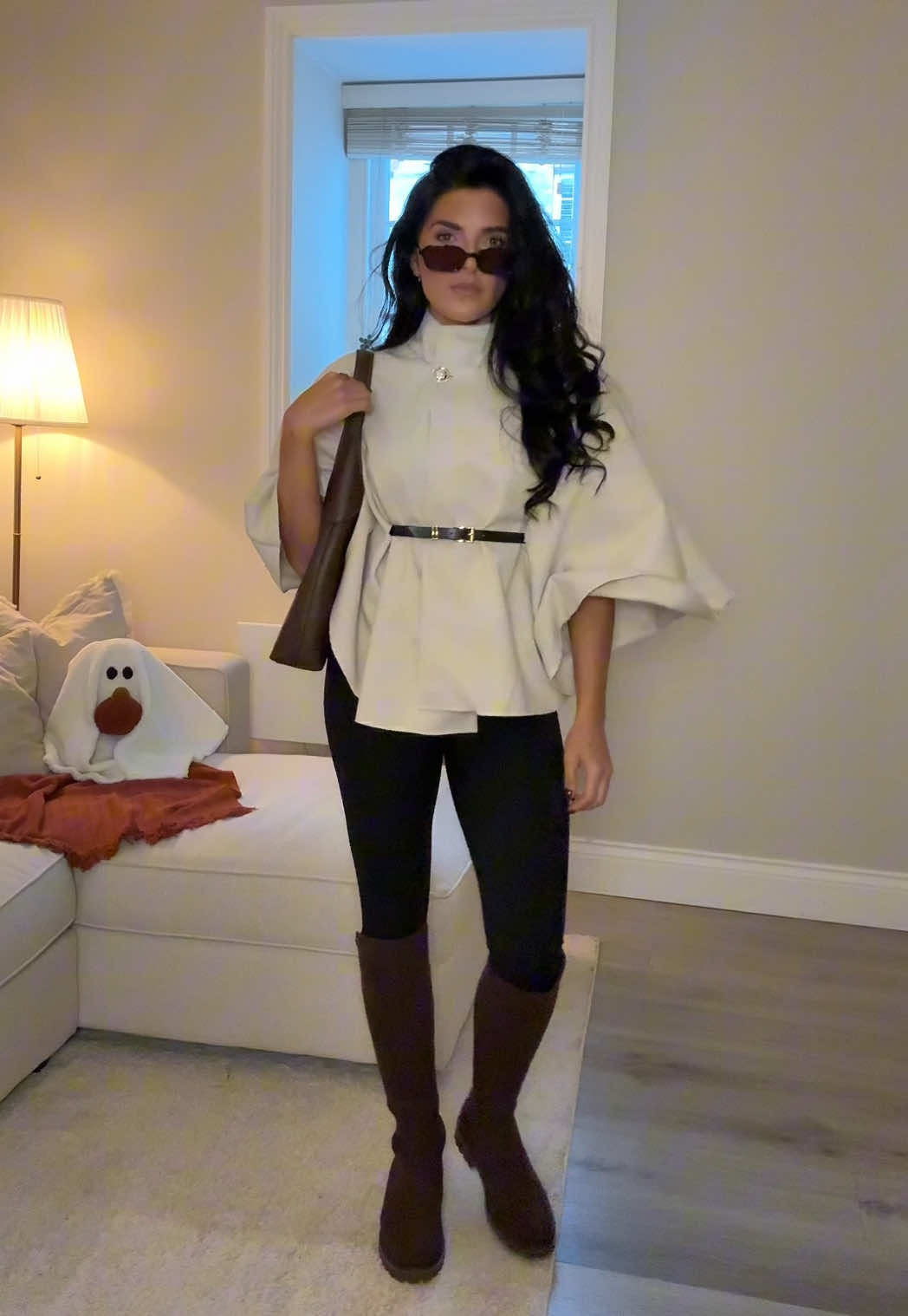 Cozy cape outfit 🫶🤎☕️ #capejacket #cozyoutfit #autumnfashion2025 #casualoutfit #tiktokmademebuyit 