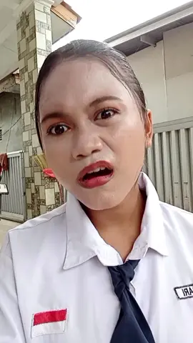 nih aku pake scora jadi kalo masih bilang dempul, itu iri doang😜 #scora #hidupdempul 