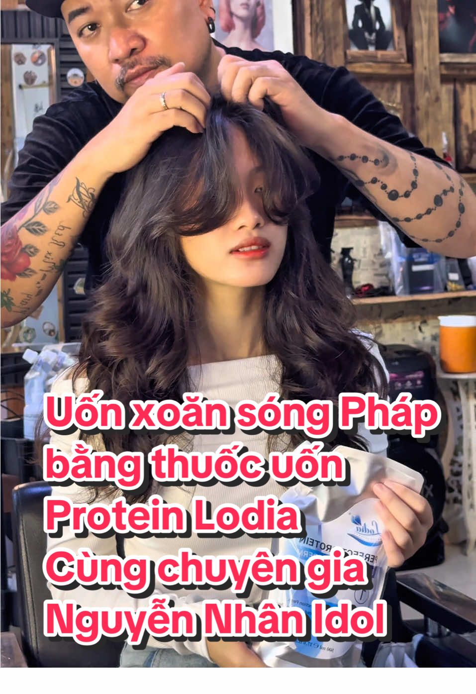 🎥 Trend Kiểu tóc uốn 2025 - UỐN XOĂN SÓNG PHÁP 👉 Uốn xoăn sóng Pháp bằng thuốc uốn Protein Lodia,giữ nếp lâu, tóc vẫn mềm mượt ✨ 👉 Tóc bồng bềnh, vào nếp tự nhiên, không lo khô xơ  👉 Phong cách sang chảnh, nữ tính, chuẩn xu hướng! 💬 Comment: “XOĂN” để nhận tư vấn ngay! #UonXoanSongPhap #ProteinLodia #XuHuongToc2025 #TocDep #uonlodia #uonproteinlodia #thuocuonlodia #uonxoanphap #uontocdep #uontocxuhuong #tocuondep2025  #lodia #lodiaprofessional 