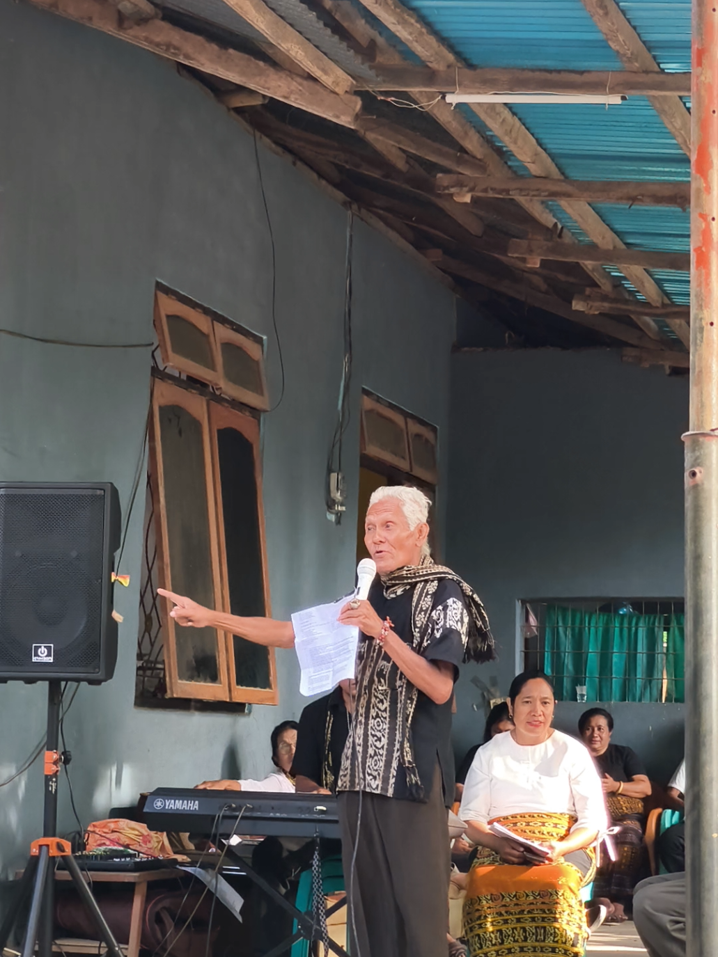 Persembahan Pujian berbahasa Sabu dari Opa Agus😊 #sabu 