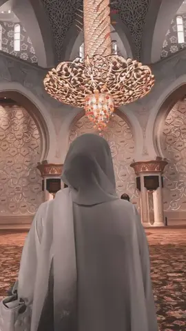 اللهم إني أسألك حبك وحب من يحبك، وحب كل عمل يقربني إلى حبك، ... #الدعاء #ادعية_اسلامية_تريح_القلب  #يارب #يارب_فوضت_امري_اليك  #اكتب_شي_توجر_عليه 