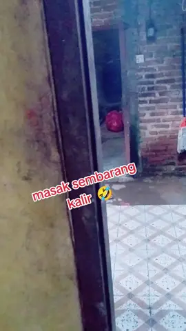 bu rus masak sembarang kalir #burus#trending #argoritmotiktok #fypシ゚viral 