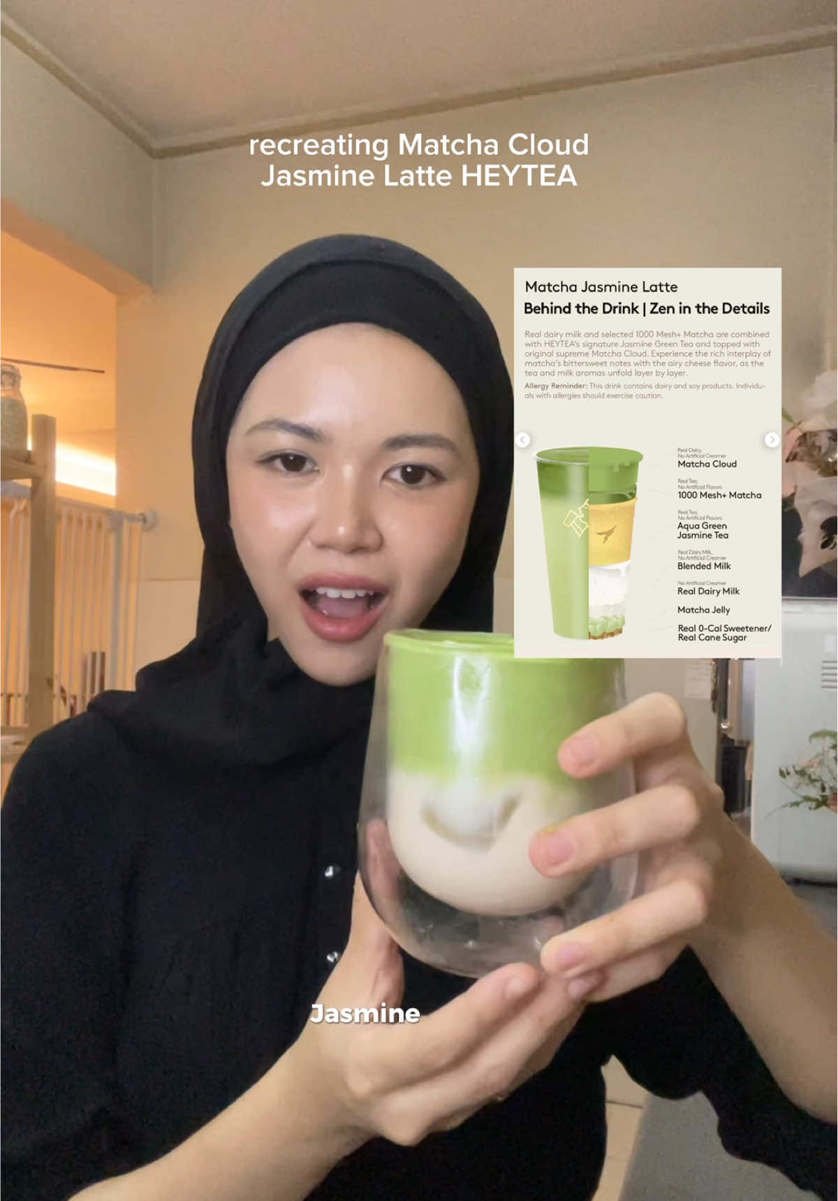 Full recipe here 🍵✨ Matcha Cloud ratio: - 2.5G matcha - 5G hot water - 35G cream cheese - 40G heavy cream - 15G milk - 10G cane sugar Milk Tea ratio: - 2/4 cup jasmine green tea - 2/4 cup milk - pour your Matcha Cloud  - add 15G cane suger (if you like) Go and try the HEYTEA hack! #heytea #heytearecipe #heyteamatcha #matchalatte #matchalover 