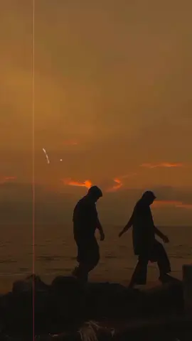 Aow Phir Sa Hum Chalain 🎧 #foryoupageofficiall #viralvideo #trending #Repost my video plzzzz #lyrics song video