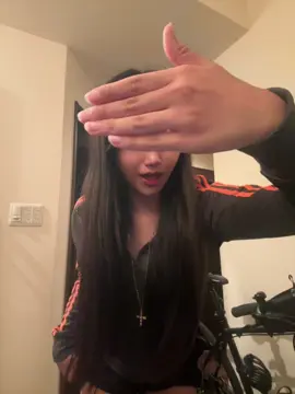 ①門限19時②使ったお金は全て報告③バイト禁止④お風呂はママと一緒⑤彼氏禁止⑥遊びの予定は1週間前に報告⑦遊んでいいのは高校のお友達だけ⑧渋谷.新宿は立ち入り禁止⑨着る洋服は全てママが選ぶ(半袖Tシャツより生地が少ない服❌) 以上が我が家のルールです