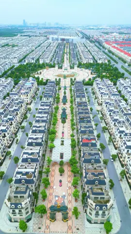 Quảng trường kinh đô ánh sáng tại Vin 2#vinhomesoceanparkhungyen 