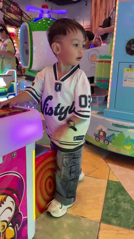 Yang belum kebagian celana cargo sobek nya, yukk co mumpung restok full size mom 😍🥰🔥 #skena #kalcer #outfitkekinian #fyp 