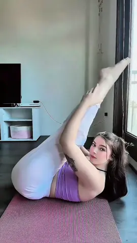 Daily Yoga Stretches  #trending #new #flexible #flexibility #yogagirl 