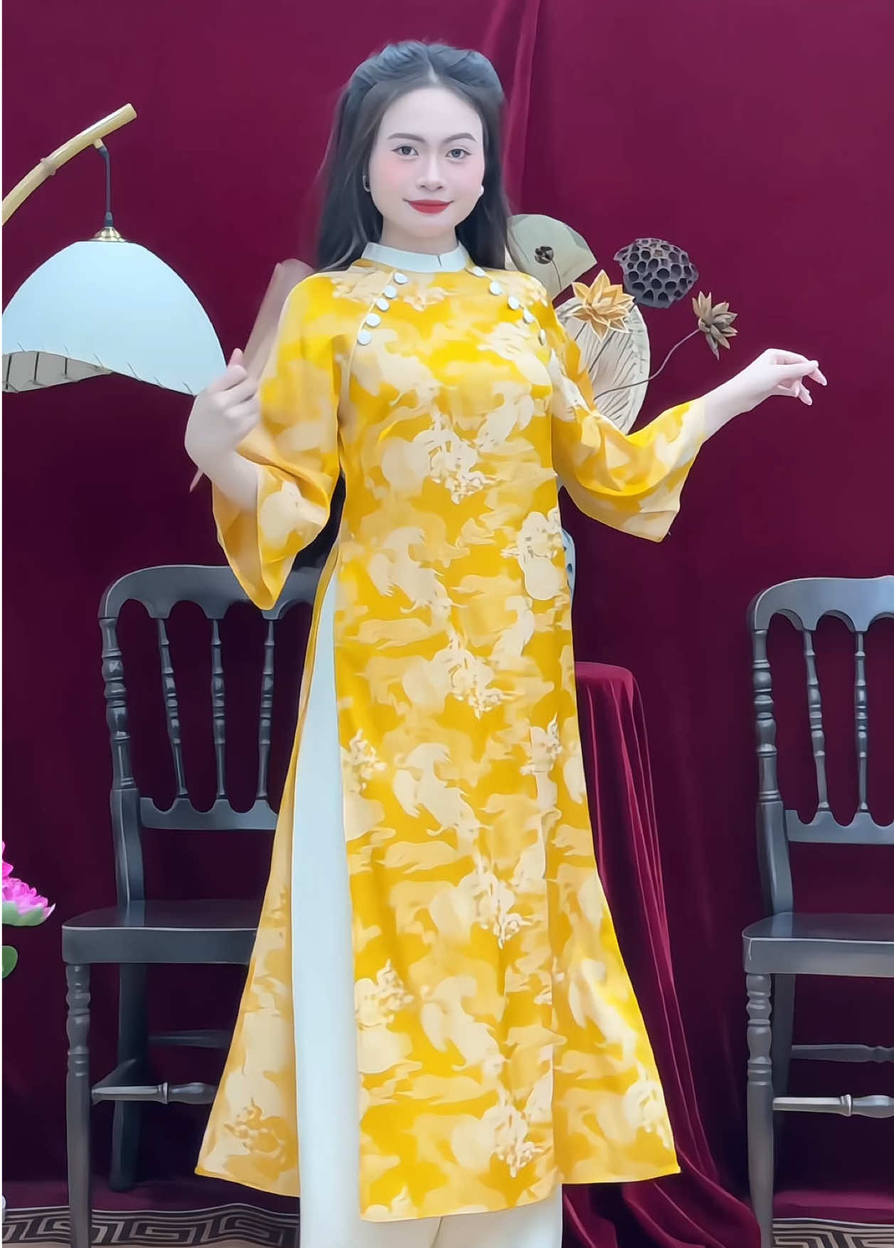 Hàng lụa gấm 2 da mà cái giá chấn động hong tin nổi luôn ạ