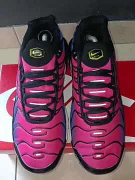 NIKE AM TN PLUS BARCELONA♥️💙 #nike #niketn #niketnplus #barcelona #fypシ゚ 