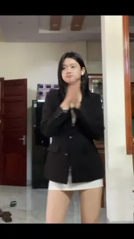 Mặt mới ngủ dậy :)))