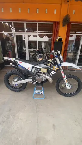 Allhamdulilah sold bosku Husqvarna 2022 rockstar  info unit lain nya bisa japri aja CP : 085891539103