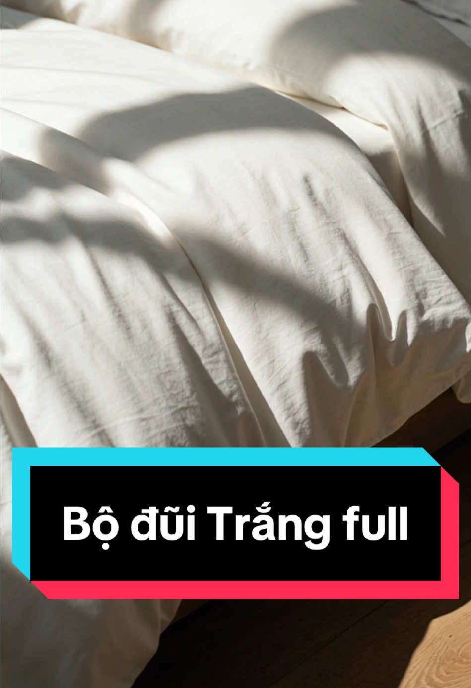 Bộ chăn ga trắng full tiêu chuẩn khách sạn vừa đơn giản nhẹ nhành mà tinh tế sang trọng #gocmo #changagoi #roomdecor #phongngudep #cotton 