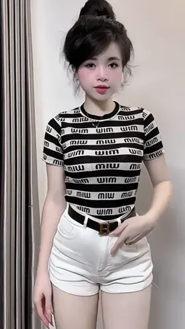 Áo phông dáng ôm ịn họa tiếtaophong v #aophongnu #aophonginhoatiet #thoitrangnu #xuhuong 