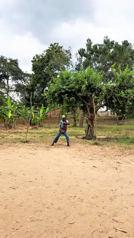 Referee 😂😂  @Serpo  #zerobrainer0 #SportsOnTikTok #zerobrainer0comedy #AfricanFootball 