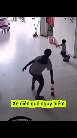 May cô chị phản ứng nhanh #viral #phucgoat #xedien 