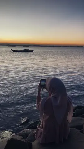 Suka lagunya aja🤏🏻