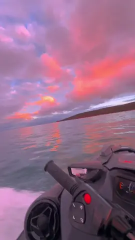 🦹‍♀️ | #sunset #Summer #jetski #seadoo #fyp 