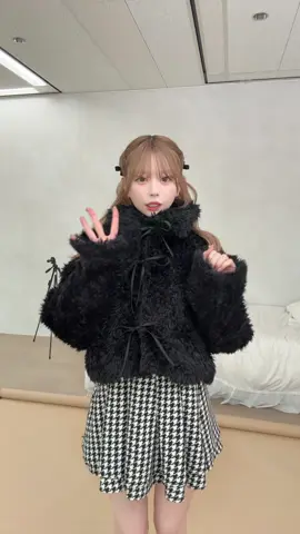 アウターどれかわかわいい？　@あぷれ  #アプレジュール 