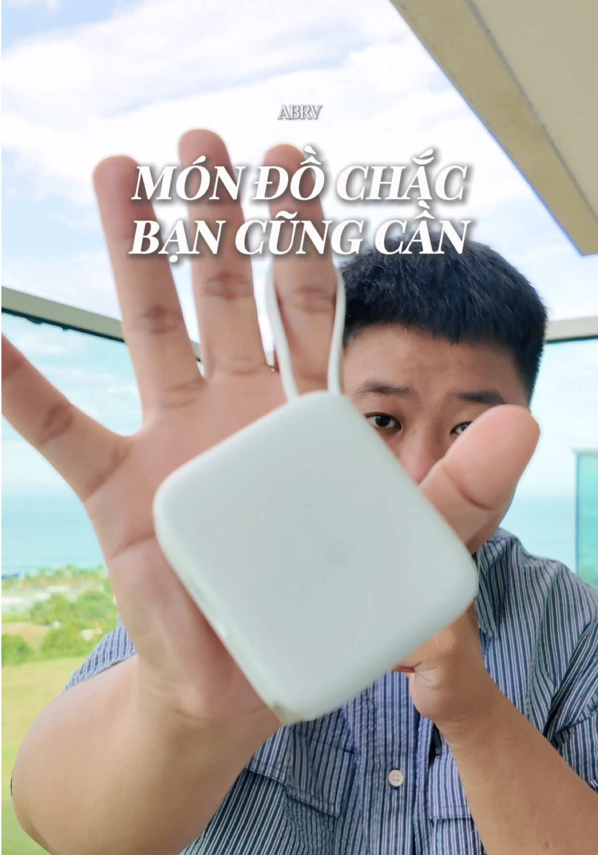 Món đồ chắc bạn cũng cần: Sạc dự phòng tiện lợi đa năng 👏🏻👏🏻👏🏻 #anhbeoriviu 
