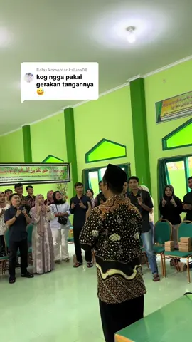 Membalas @kaluna08 Walaupun terpaksa yang penting tetep kompak dan seru kan 😁😂 #fypシ゚viral #CintaHalal #kuapanggang #tepuksakinah #kemenaggunungkidul 