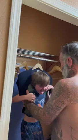 Interesting failure #happ #funny #babylove #cutebaby #funnymoments #tunnyvideos #fyp #funnybaby 