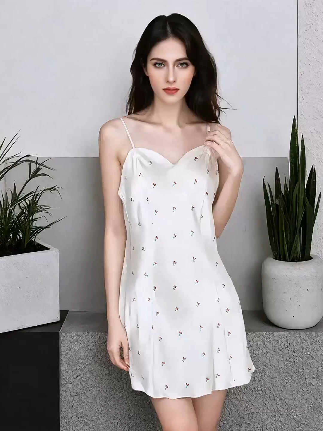 This silk nightgown is more than just sleepwear—it's a gentle ritual for you to connect with yourself. Laziness is its inherent vibe, youthfulness its inherent charm, comfort its inherent promise, and ambiance the natural beauty that comes with every moment you wear it.#OOTD #clothing #fashion #nightgown