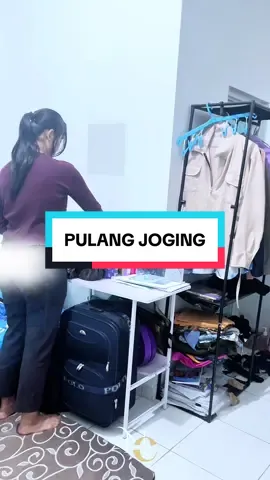 Pulang joging liat kamar berserakan😞  #beberes #anakkost #munculberanda #fyppppppppppppppppppppppp #anakrantau 