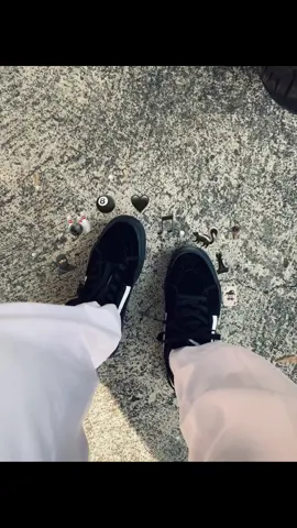 😹😹#vans #sk8 #contrast #fyp 