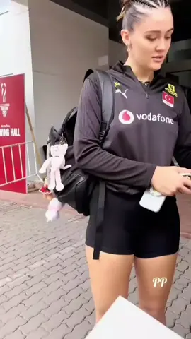 @Zehra Gunes 💫 #benıonecıkar #kesfet #tıktok #zehragunes #ypfッ 