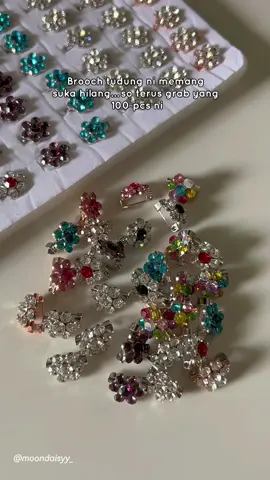 Beli 100pcs terus .. hilang lagi tak tahu lah nak kata apa 😂#brooch #kerongsang #broochtudung #brooch100pcsdapatbekas  