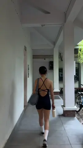 Mỗi ngày cần cố gắng hơn một chút để bản thân tốt hơn , khoẻ đẹp hơn 🤎🏋🏻‍♀️#rachgia #PT #gym #tropical 