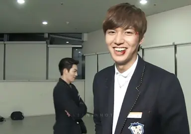 Mengapa sebelumnya aku tidak menganggap pria tampan itu lucu?#fyp #kdrama #foryou #kimwoobin #leeminho 