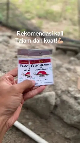 Kail tsurikami akitakitsune ! Tajam dan kuat ! Kail kecil ikan besar ! Cocok untuk target ikan arus seperti bader , tawes dan nilem ! Cek di keranjang kuning sekarang! #mancing #tegek#kail#murah 