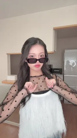 ピーリングと皮膚科の薬でだいぶ肌綺麗になったけどニキビ跡ってどーやったら消えるの🫥教えてーー#高2 #OOTD #fyp