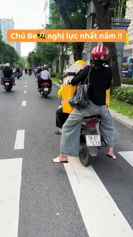 Chú be nghị lực nhất năm 