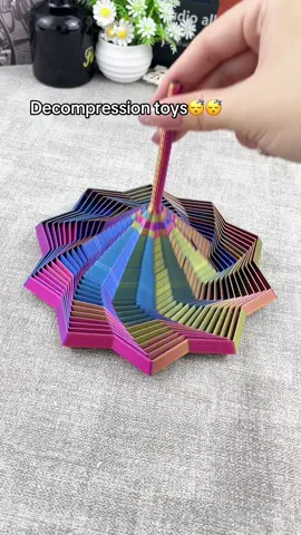 Now this is a pretty fidget! It's a 3D printed Sensory fidget star. The colors are beautiful, the sounds are relaxing,help to sleep 😴 😴 #3Dprint #star #sounds #tik_tok #tiktokshop 