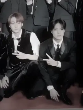 พี่ตี๋อินเตอร์ ib;@marlee 𐙚 #jeno #anton 